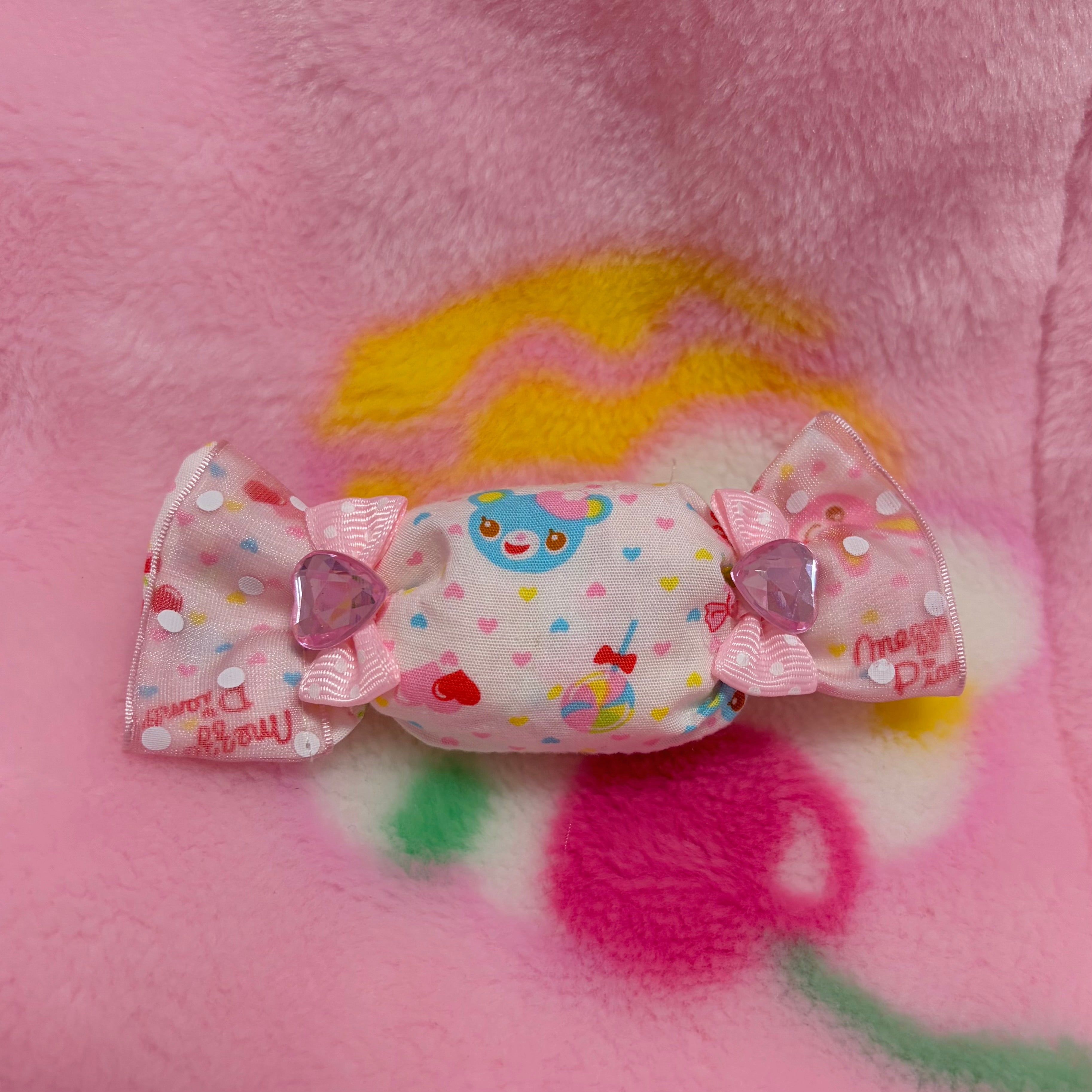 mezzo piano fabric candy hairclip/brooch