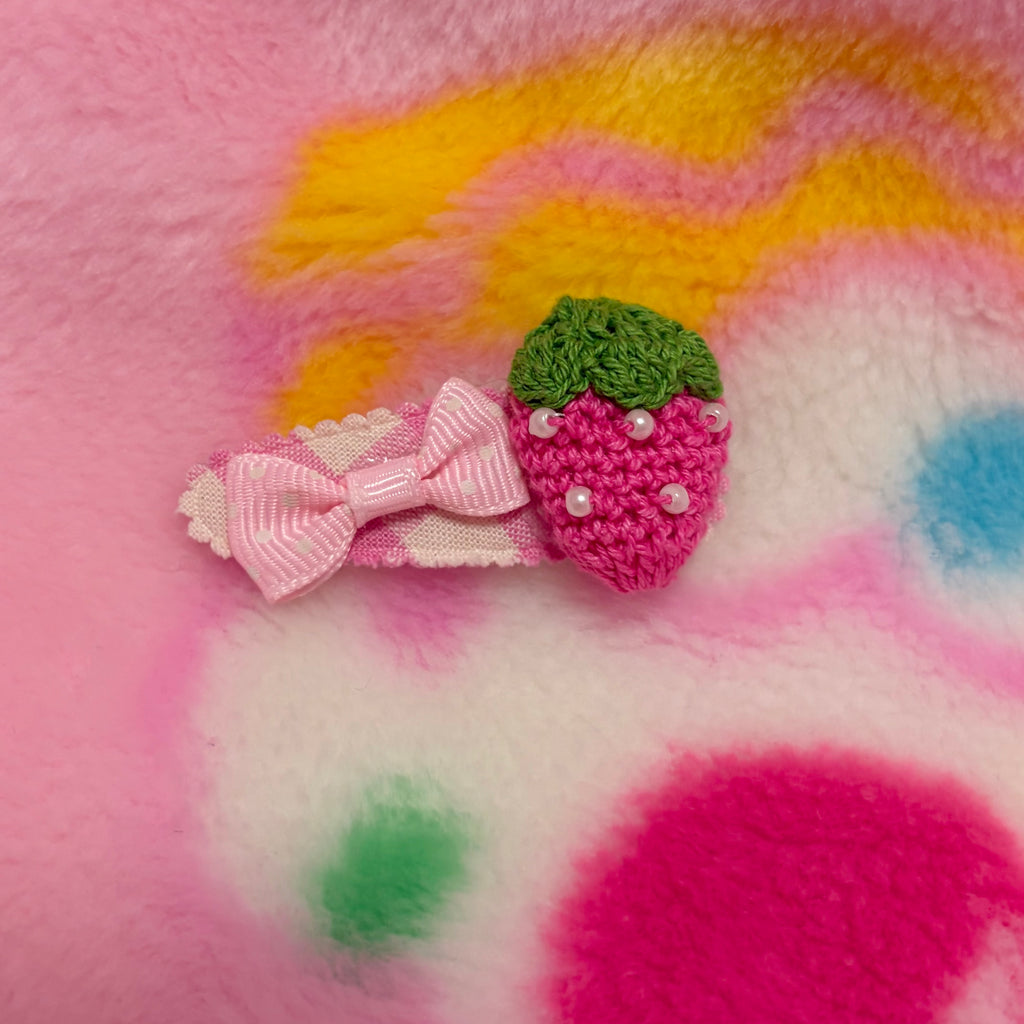 strawberry hairclip