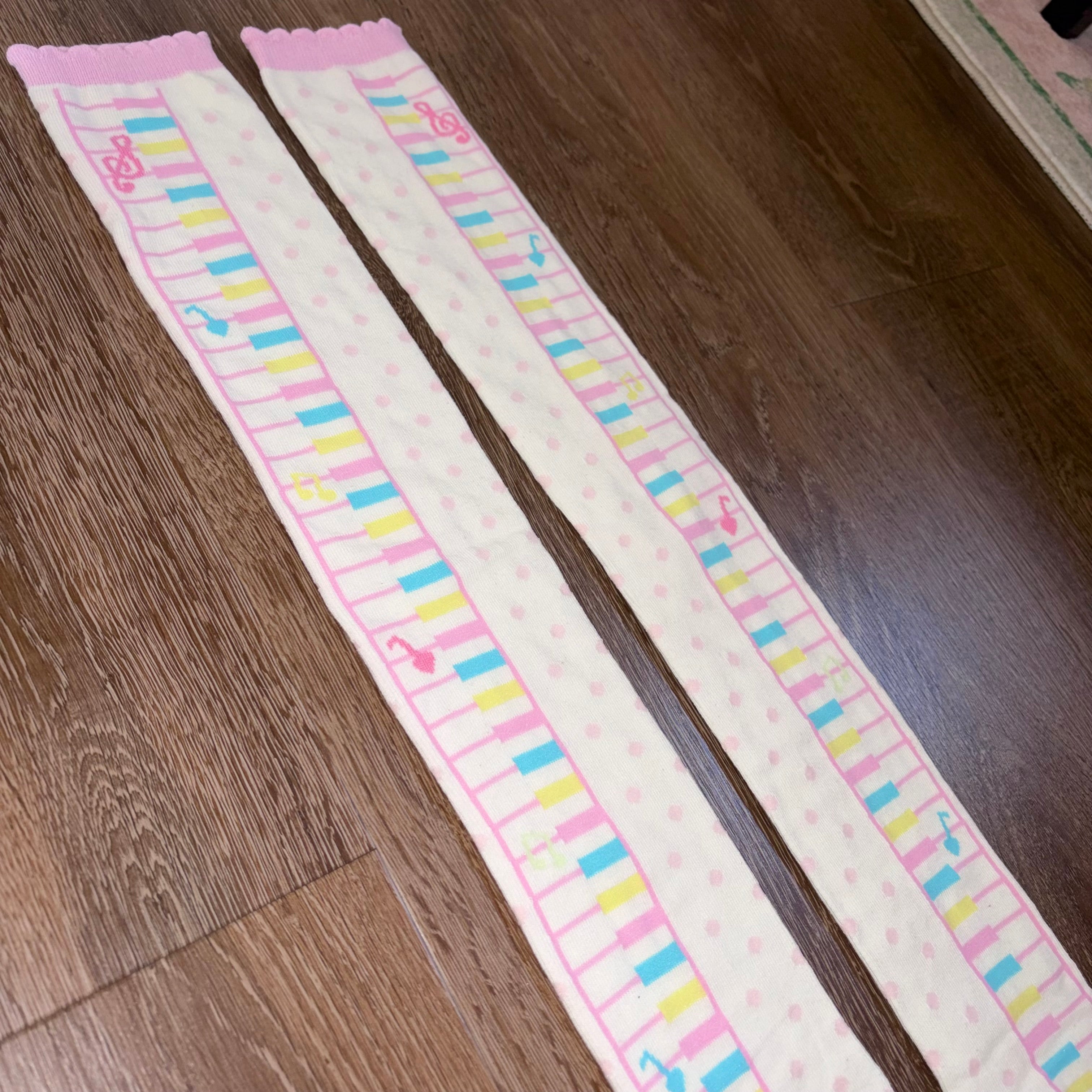 pastel melody socks
