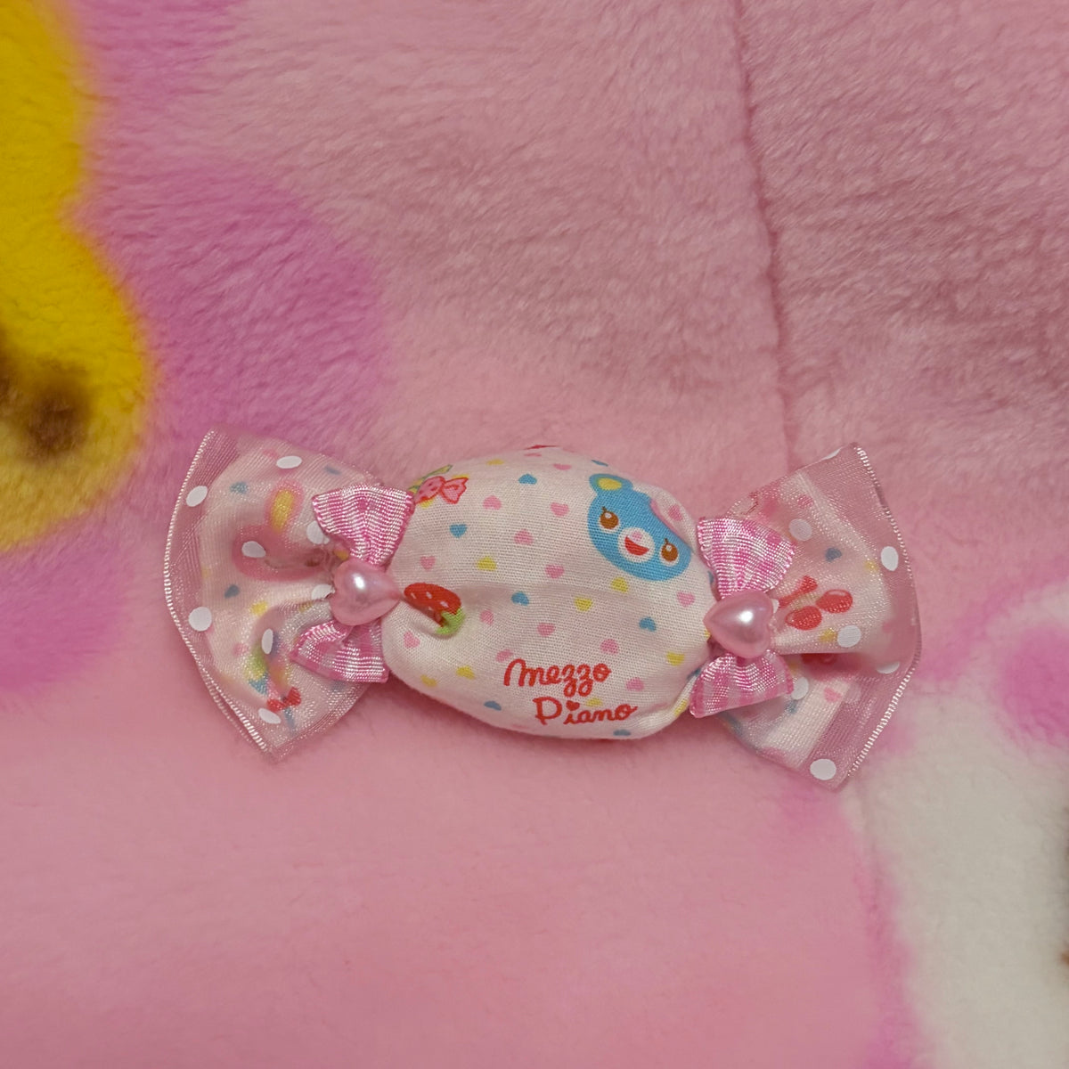 MP fabric candy hairclip / brooch